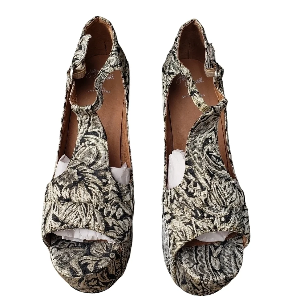 Jeffrey Campbell XO Urban OutFitters Havana Tapestry Platform Heels, Size 10M
